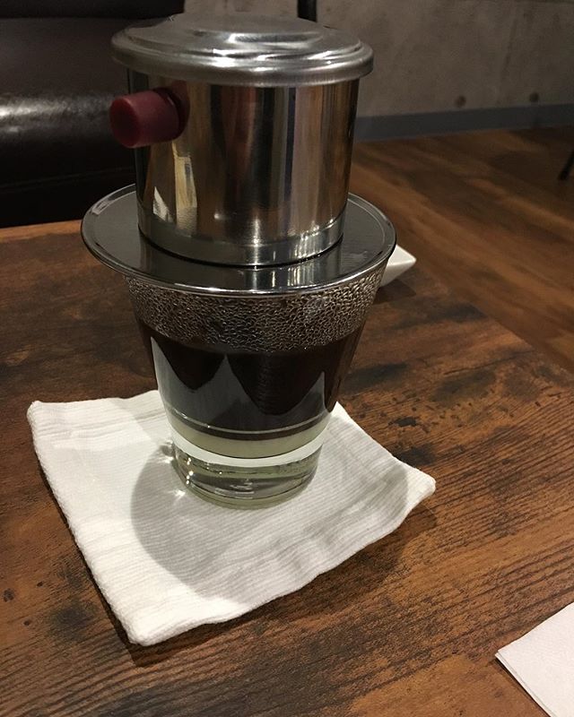 ベトナムコーヒー。な、うめべ #coffee #滴滴咖啡 #cà phê sữa #ベトナムコーヒー